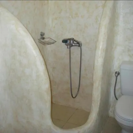 Effie * Aspro Chorio